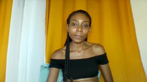 layannek online show from 11/17/25, 08:03