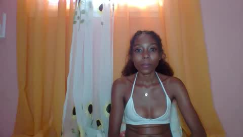 layannek online show from 04/23/26, 12:29