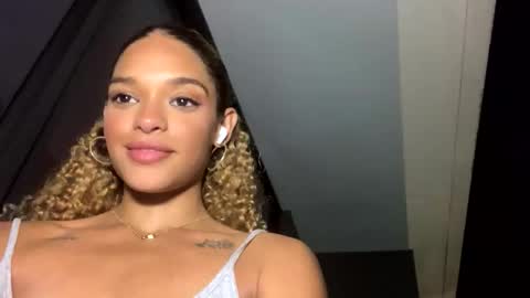 layla351338 online show from 12/16/25, 02:05