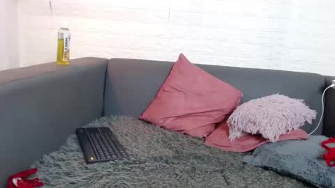 Layla online show from 02/08/25, 04:36