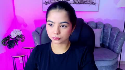 Layla Breezee online show from 05/10/26, 11:26