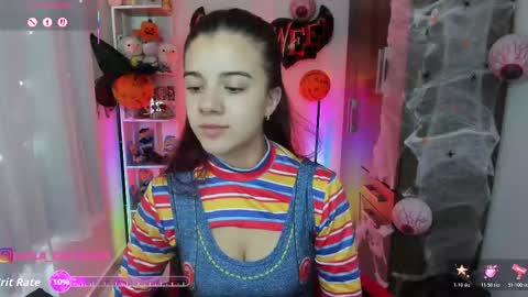 Layla online show from 10/20/25, 03:23