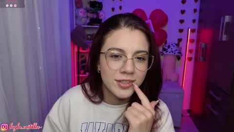 Layla online show from 02/23/26, 10:29