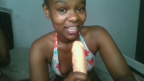 Snapshot of layla_cutiee chatting on 02/09/26, 02:21 layla_cutiee online show from 02/09/26, 02:21