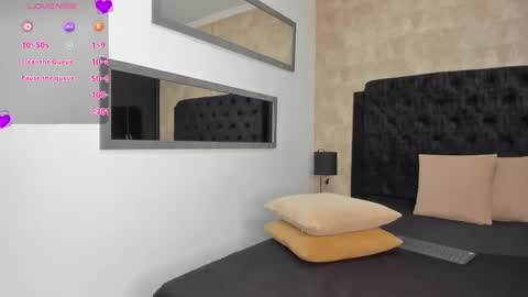 Layla Mackenzie  online show from 03/16/26, 12:27