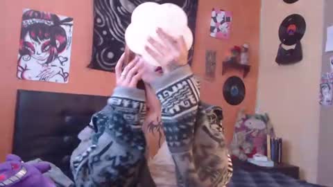layla_quinn online show from 07/14/26, 02:56