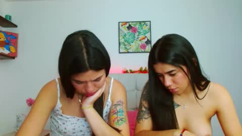 Lia and Rachel online show from 12/24/24, 09:44