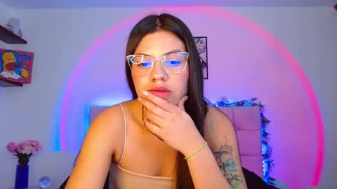 Lia and Rachel online show from 09/20/25, 04:24