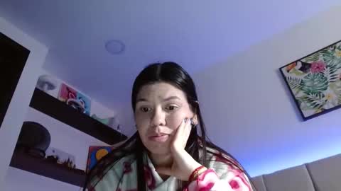 Lia and Rachel online show from 12/21/25, 07:43