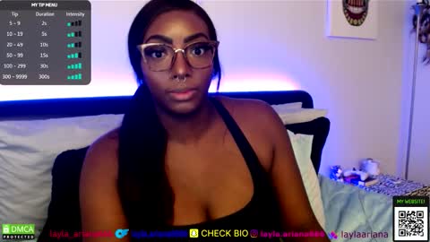 Snapshot of laylaariana chatting on 10/28/25, 02:04 laylaariana online show from 10/28/25, 02:04