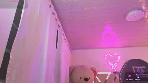 laylafoxy_tay online show from 12/22/25, 03:14