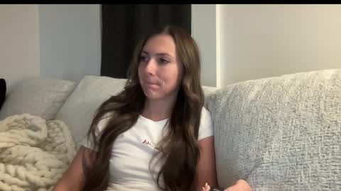 laylahlaylah1 online show from 10/31/25, 05:25