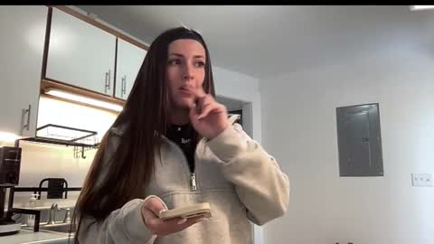 laylahlaylah1 online show from 11/29/25, 02:31