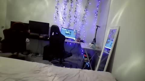 Snapshot of laylakutiex chatting on 02/05/26, 03:22 Layla online show from 02/05/26, 03:22