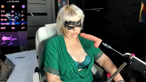 laylalaylamilf online show from 09/30/25, 12:32