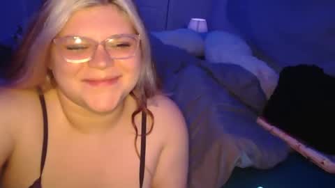 Layla online show from 02/21/26, 07:53