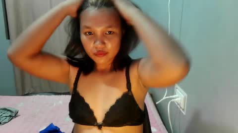 Nimfa online show from 04/24/26, 11:23