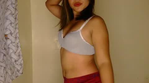 Snapshot of laylanimfa chatting on 06/23/26, 12:52 Nimfa online show from 06/23/26, 12:52