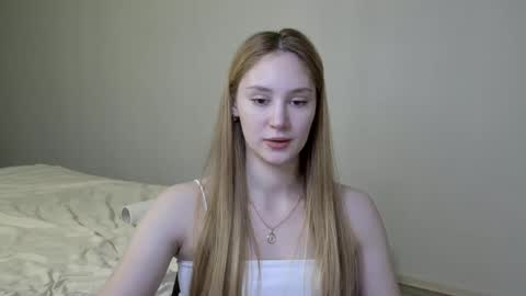 Snapshot of laylapretty001 chatting on 01/20/25, 07:15 LaylaPretty001 online show from 01/20/25, 07:15