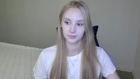 LaylaPretty001 online show from 11/13/25, 05:28