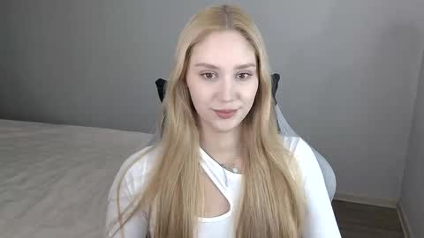 LaylaPretty001 online show from 01/07/26, 05:21