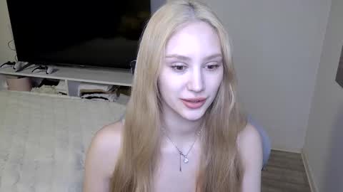 LaylaPretty001 online show from 04/06/26, 04:21