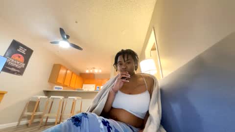 Snapshot of laylarose6 chatting on 02/03/26, 06:22 Layla Ros online show from 02/03/26, 06:22