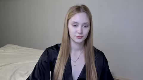 Snapshot of laylla001 chatting on 01/06/25, 05:52 Laylla001 online show from 01/06/25, 05:52