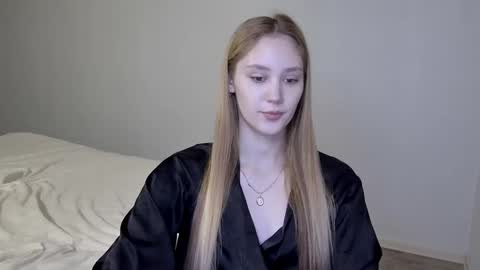 Snapshot of laylla001 chatting on 01/07/25, 05:43 Laylla001 online show from 01/07/25, 05:43