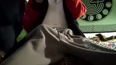 Snapshot of laymetorest420 chatting on 02/10/25, 09:36 Stitch online show from 02/10/25, 09:36