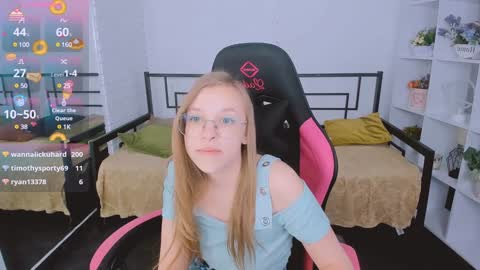 layriantavee online show from 02/06/25, 01:54