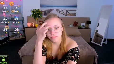 layriantavee online show from 02/13/25, 07:24