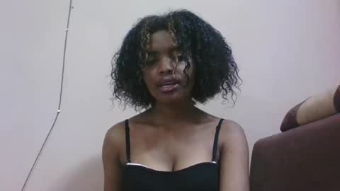 lea96546 online show from 11/15/25, 06:00