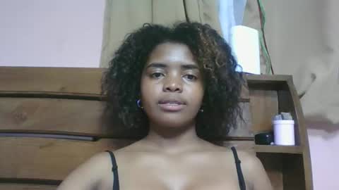 lea96546 online show from 04/18/26, 07:07