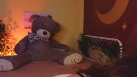 Lea online show from 02/22/25, 05:24