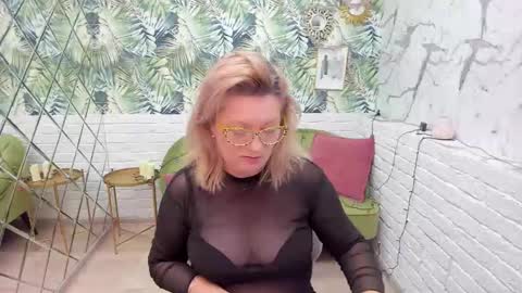 Lea online show from 01/04/25, 08:06