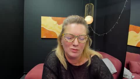 Lea online show from 03/01/25, 02:44