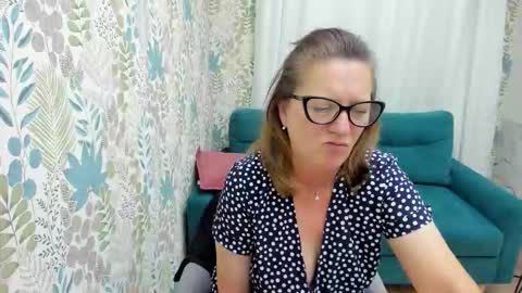 Lea online show from 09/13/25, 05:57