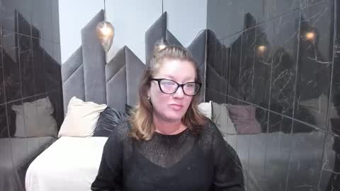 Lea online show from 09/28/25, 05:24