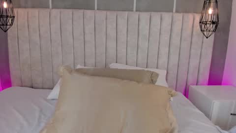    online show from 10/25/25, 06:46