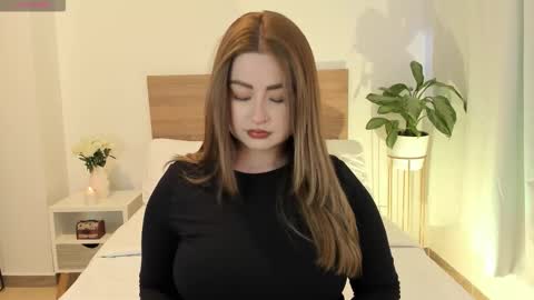 Snapshot of lea_jonesss chatting on 03/05/26, 10:28 lea online show from 03/05/26, 10:28