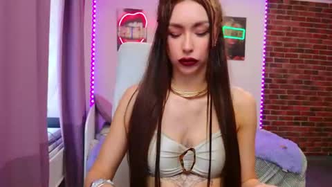 lea_loon online show from 07/03/26, 12:44