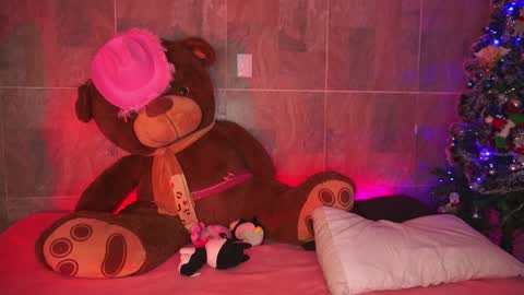 Vero Andy and Caius online show from 12/30/24, 01:04