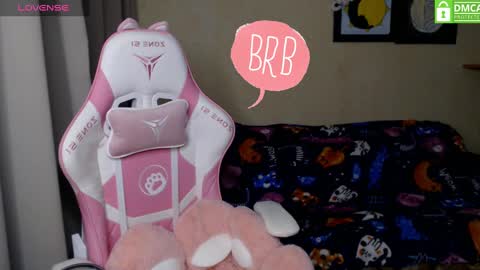 Snapshot of leah__gotty chatting on 12/10/24, 02:28 Leah  Gotty online show from 12/10/24, 02:28