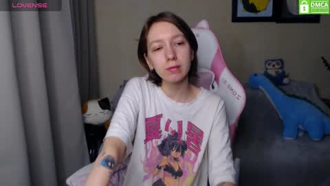 Snapshot of leah__gotty chatting on 02/06/25, 02:22 Leah  Gotty online show from 02/06/25, 02:22