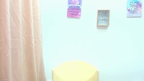 Snapshot of leah_susman chatting on 12/07/24, 04:42 leah_susman online show from 12/07/24, 04:42