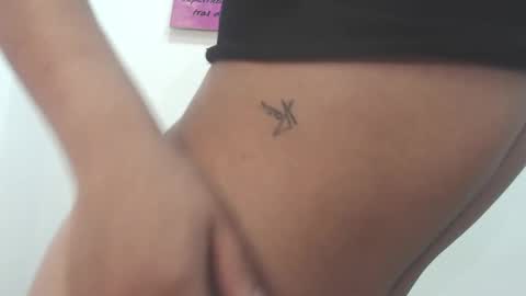 Snapshot of leah_susman chatting on 02/26/25, 04:47 leah_susman online show from 02/26/25, 04:47