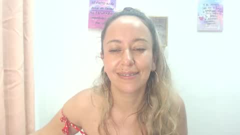 Snapshot of leah_susman chatting on 03/07/25, 04:57 leah_susman online show from 03/07/25, 04:57