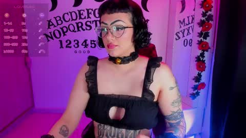  Leah   Independent Model  OF leahghoul666  online show from 11/07/25, 03:28