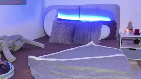   online show from 09/19/25, 02:57